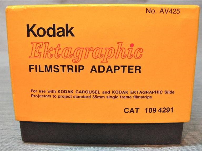 Image sur Kodak Ektagraphic Film Strip Adaptor, NIB!