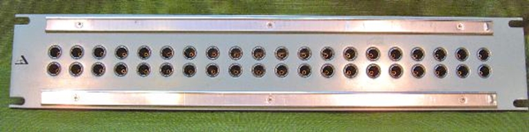 Picture of Trompeter (TEI) JSI-40 VIdeo Patch Panel, J214W jacks 