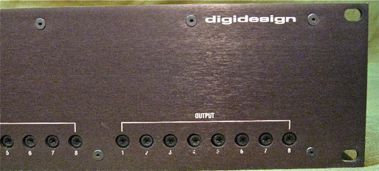 Image sur Digidesign 888-24 Bit I/O Interface 