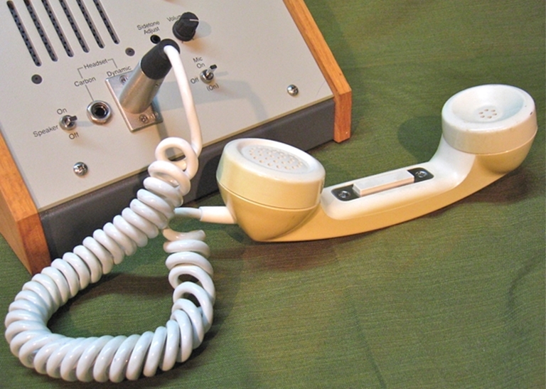 Picture of Clearcom HS-6, PTT handset for KB-111A SOLD OUT