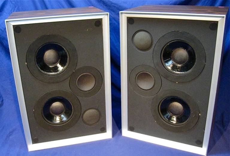 Image sur Calibration Standard Instruments MDM-4 Mix Down Monitors by E.M. Long