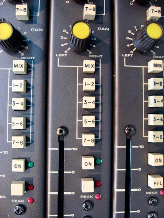 Picture of Soundcraft 800B 8011 Channel Strips