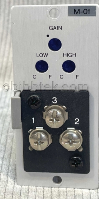 Image sur TOA Model M-01 Microphone Input Module with Screw Terminals.
