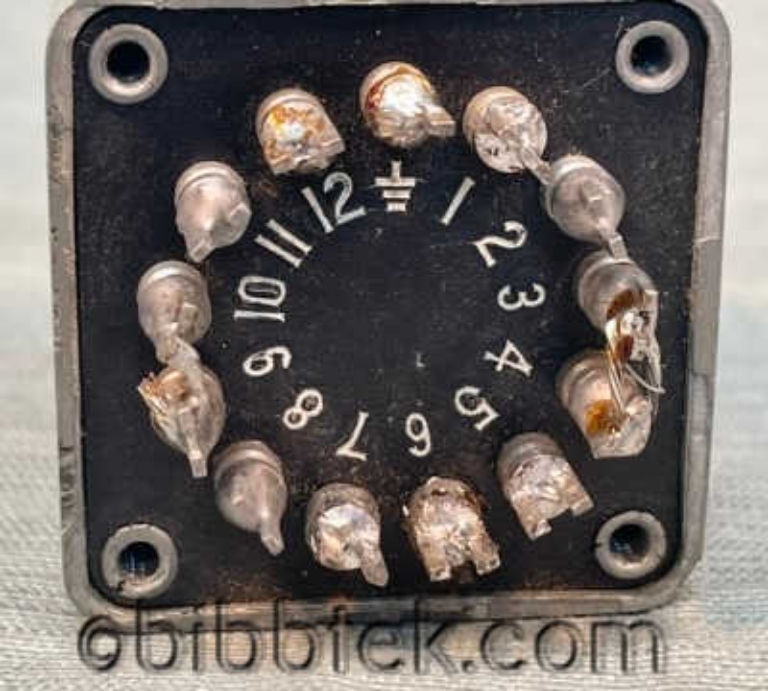 Afbeelding van UTC TRW A-20 Input Transformers.